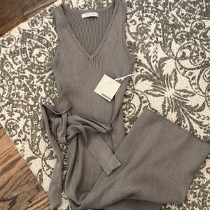 NWT KNIT RIBBED DRESS